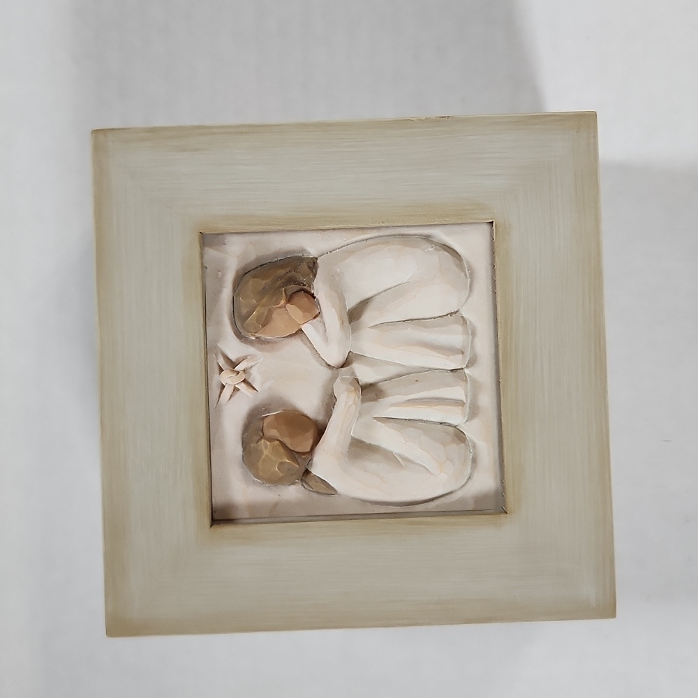 Willow Tree "Friendship" Keepsake Box - Wood